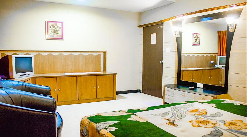 Hotel Silver Oak Ooty Luaran gambar